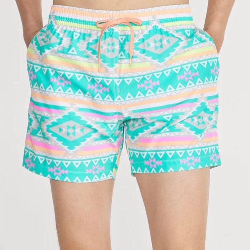 Chubbies The Fuego 5.5” swim short size medium